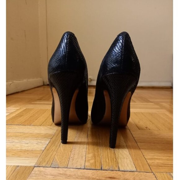 BCBGeneration Parade Platform Pump black leather stilettos, size 8 / 38 - Picture 2 of 15